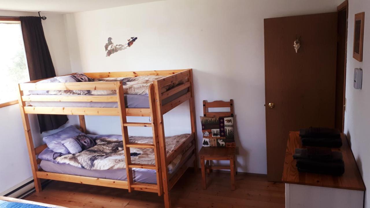 Wettstone Guest Ranch Bed & Breakfast Bridge Lake Exterior foto